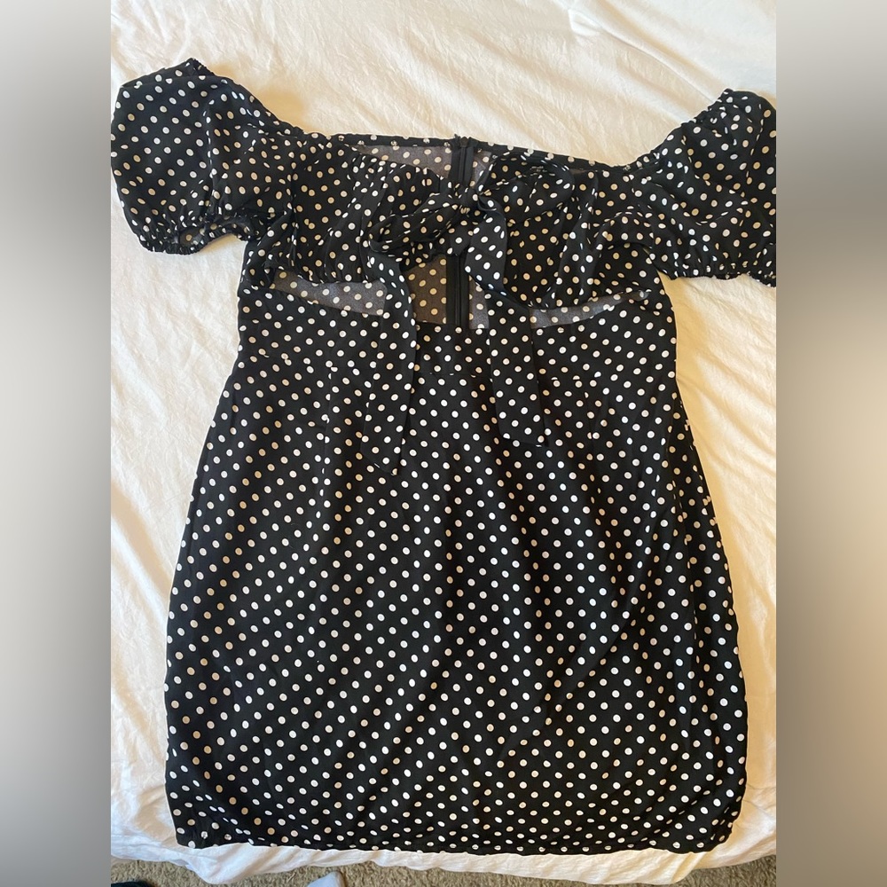 Pretty Little Thing dress